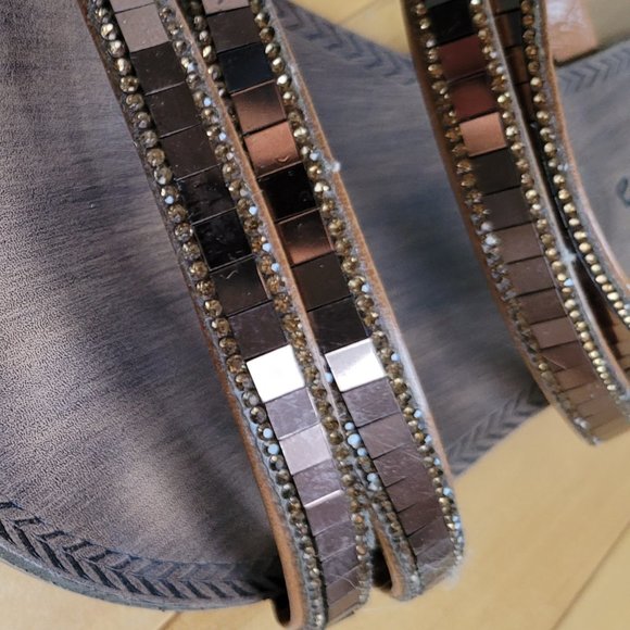 Sandals - Picture 2 of 6